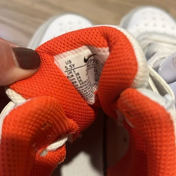 Court Borough Mid 2 High Top Sneaker White & Orange - Picture 7 of 7